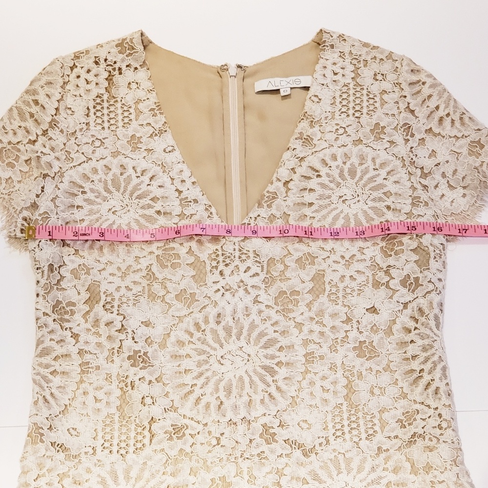 Alexis Alain Lace Romper in Fawn Size Small - Picture 5 of 8